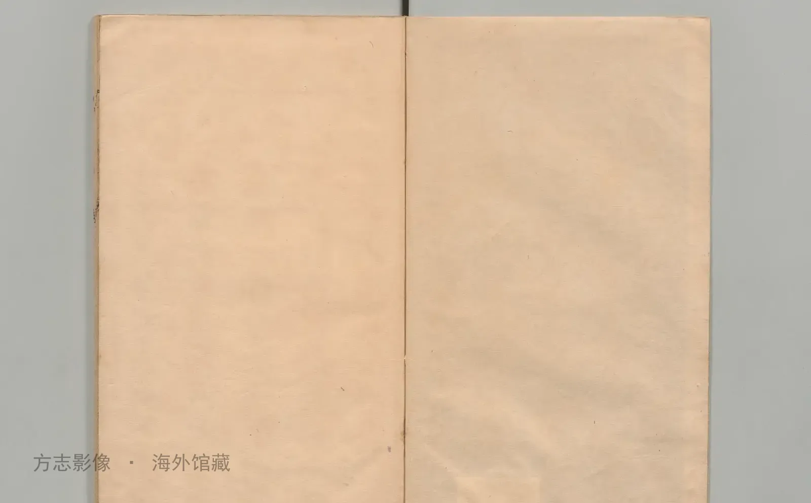 顺义县志书影